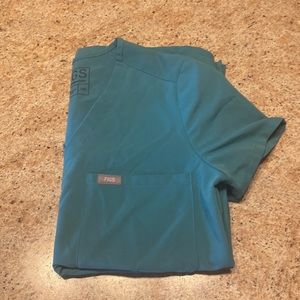 FIGS Scrubs set
